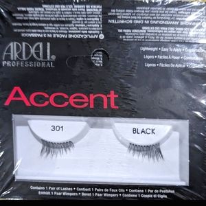 Ardell Accent Lashes 301